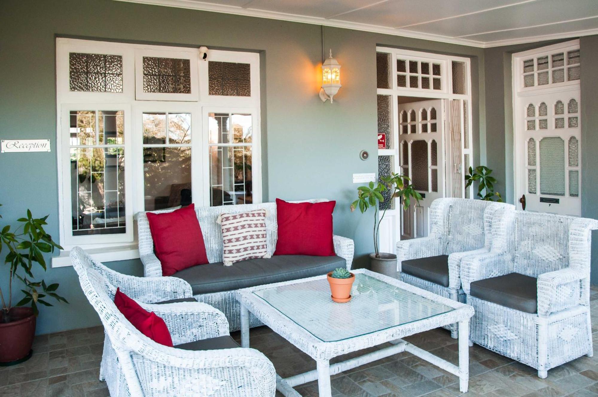 6 On Kloof Guest House Bredasdorp Exterior photo